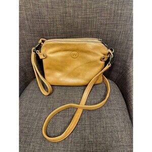Wanderers Travel Co Venitian Passport Crossbody Bag in Tan